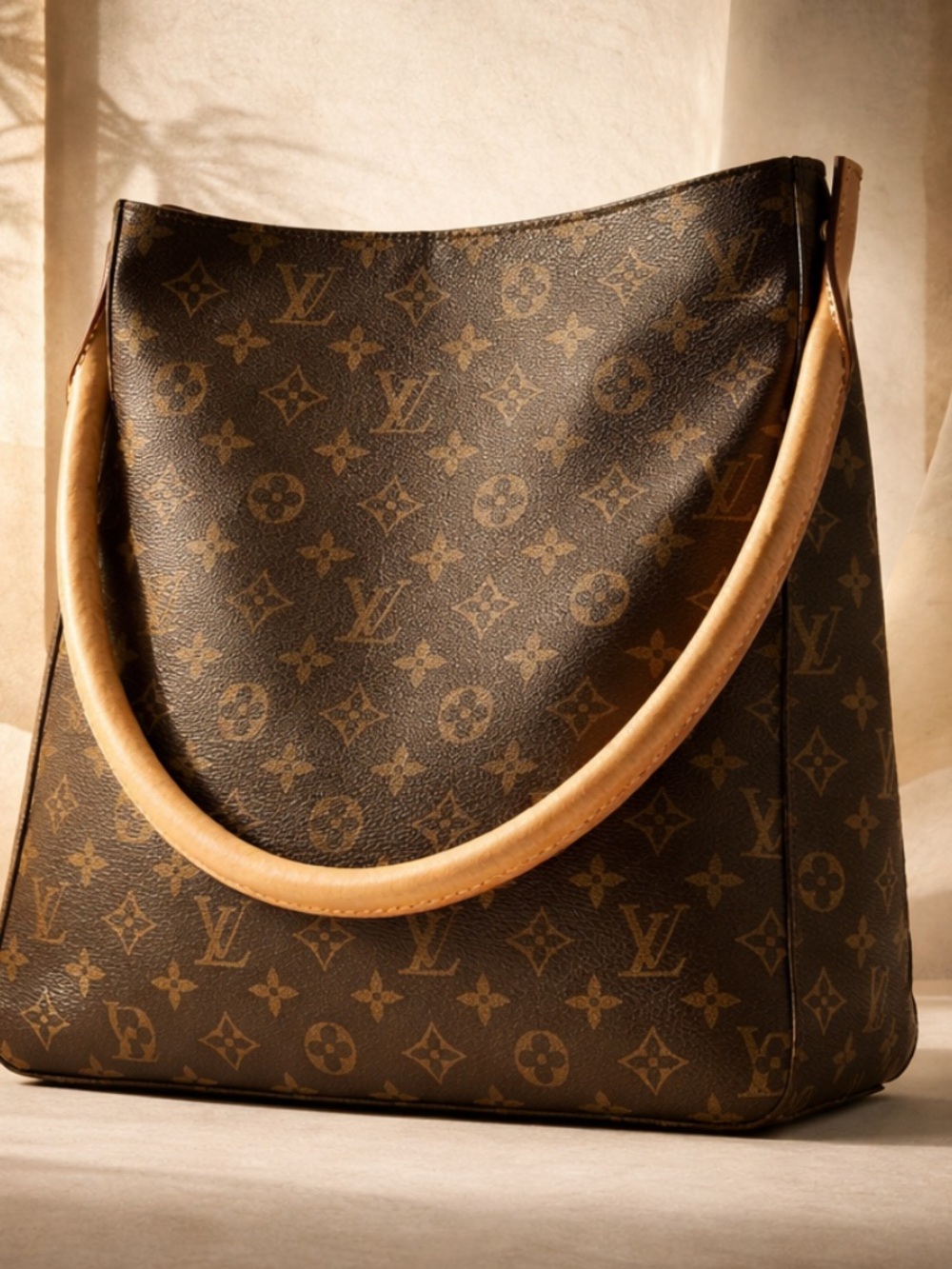 Authentic LOUIS VUITTON Looping Large Shoulder Bag Monogram Canvas